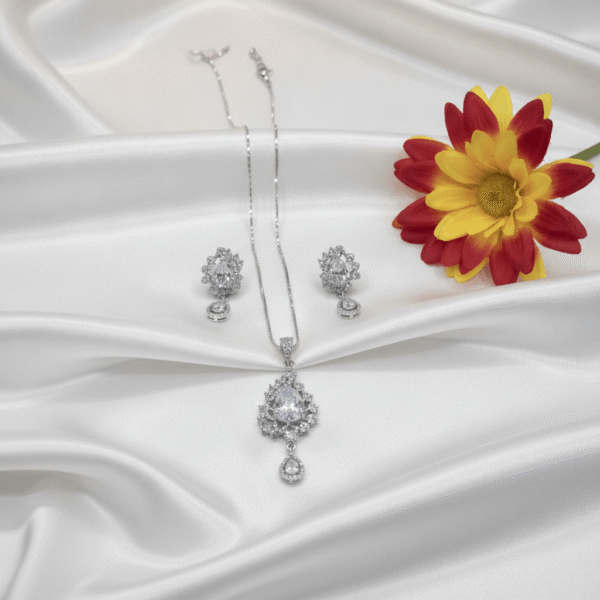 Crystal Teardrop Diamond Pendant Set| Radiant Jewels Store