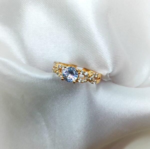 Elegant Crystal Ring | www.radiantjewels.store