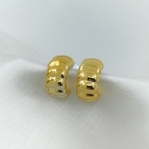 Chunky Gold Hoop Earrings from www.radiantjewels.store