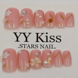 Peach Blossom Press- On Nails | www.radiantjewels.store