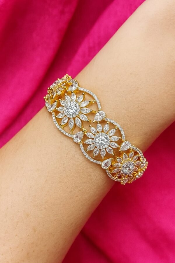 Elegant Floral Crystal Bracelet