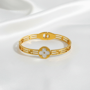 White-Clover-Bracelet | Radiant Jewels Store