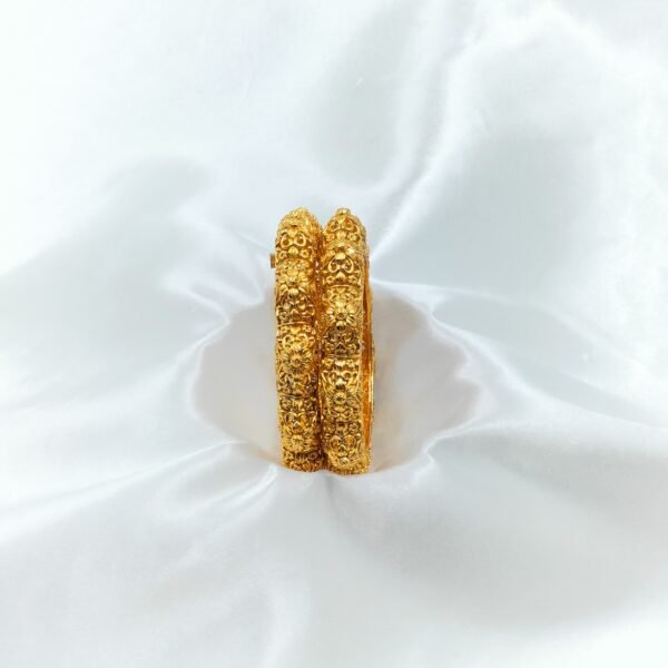 Antique Gold Bangles | www.radiantjewels.store