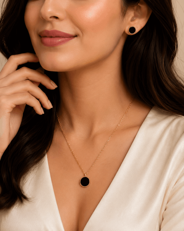 Black and golden pendant ste RJS | Radiant Jewels Store